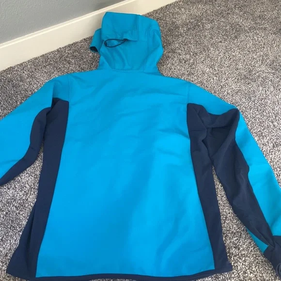 PATAGONIA Mens Size XS Polartec & Windbloc jacket with hood & numerous pockets - Picture 7 of 8